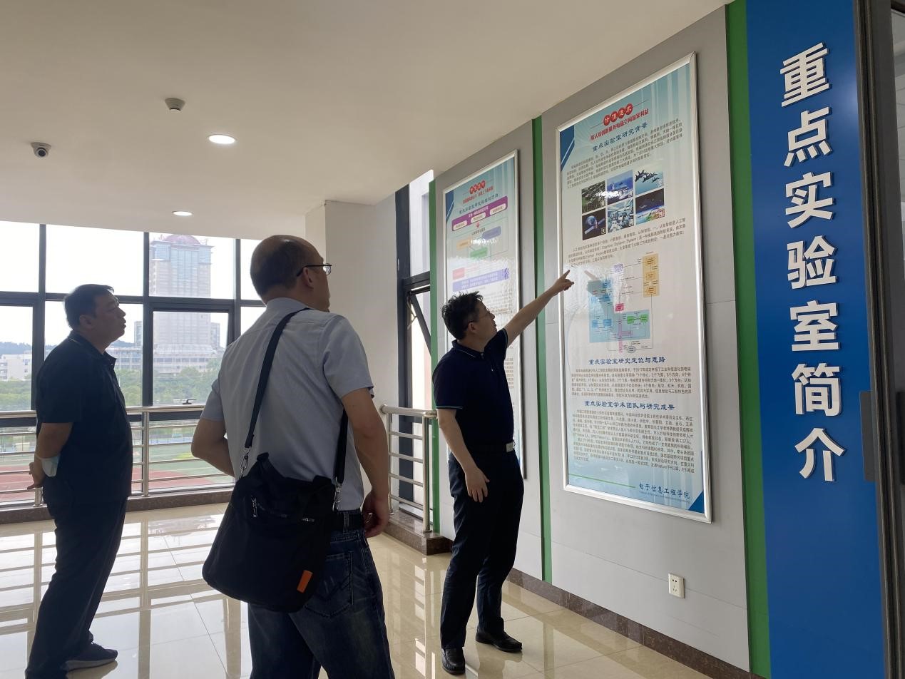 a0cdb58a3c554bcacc44649a99e21e8